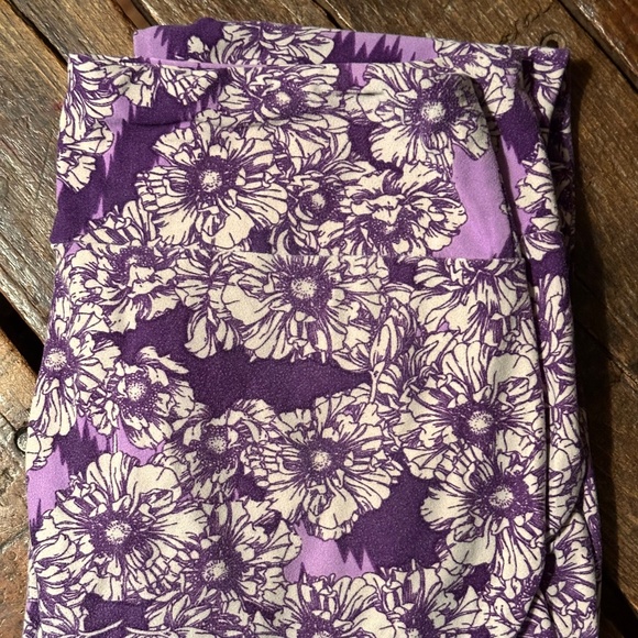 Lot of 6 Gently Used LuLaRoe One Size OS Buttery Soft Leggings - Picture 5 of 7